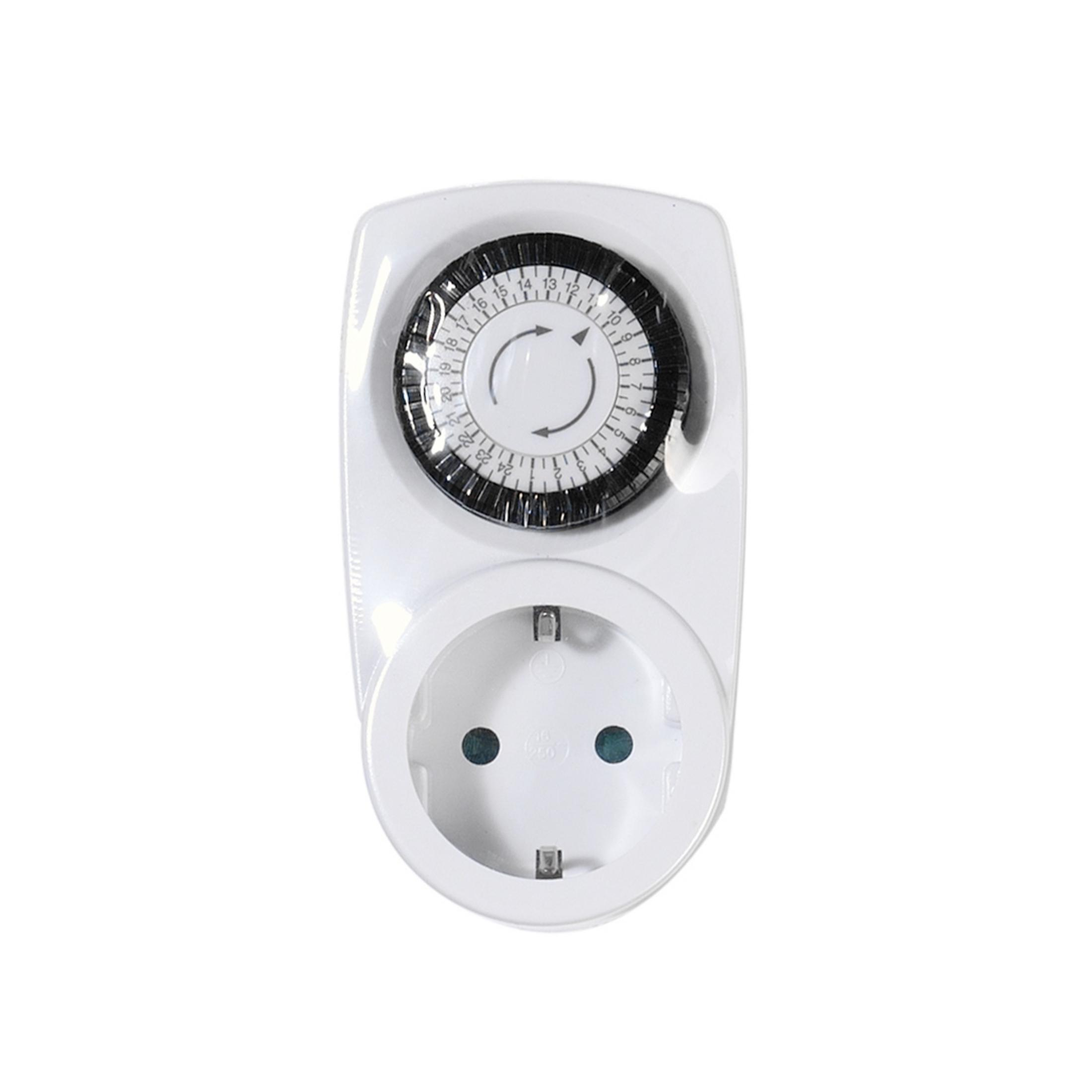 Un temporizador de enchufe blanco con un dial analógico arriba y una toma de corriente abajo.
