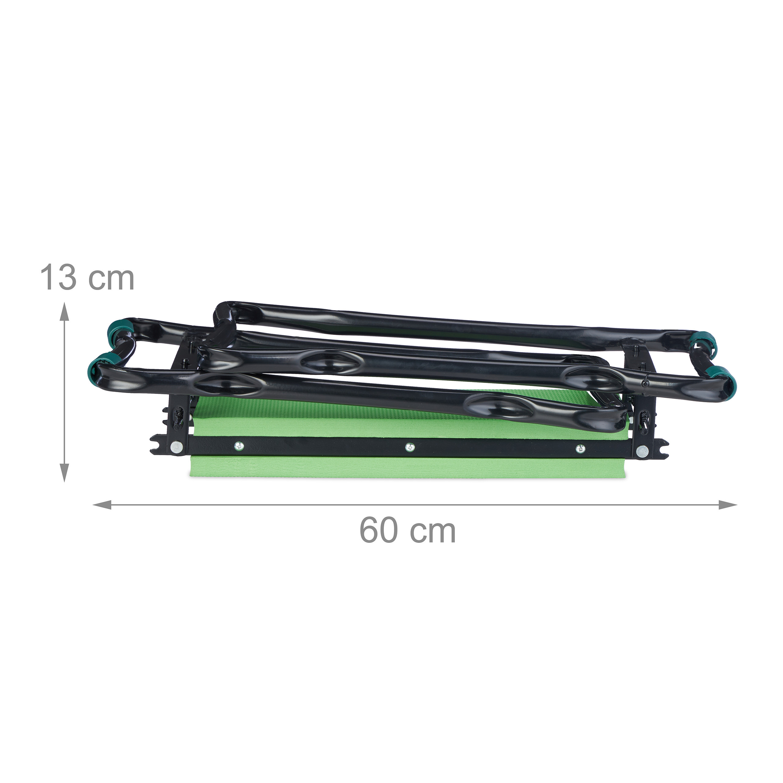 Zusammengeklappter grüner und schwarzer Gartenhocker mit Maßangaben von 60 cm Breite und 13 cm Höhe.