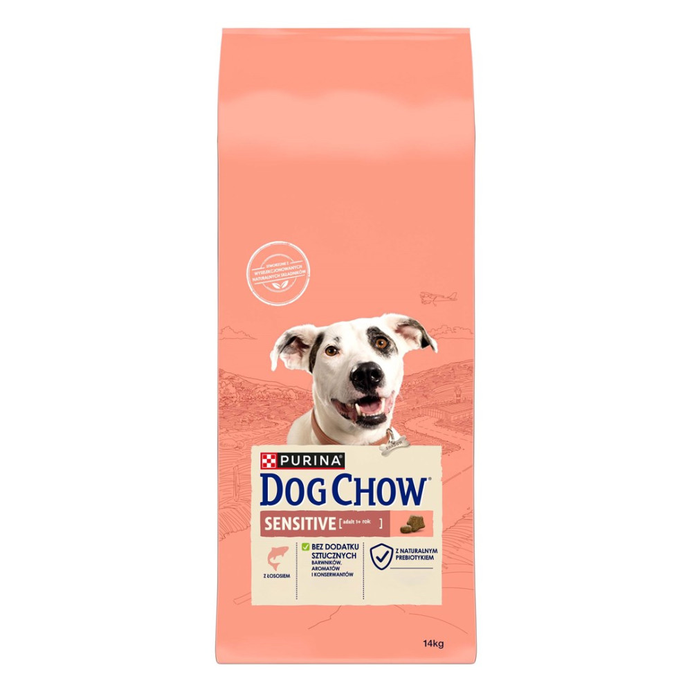 Worek karmy Purina Dog Chow Sensitive o smaku łososia, 14kg, z białym psem na różowym tle.
