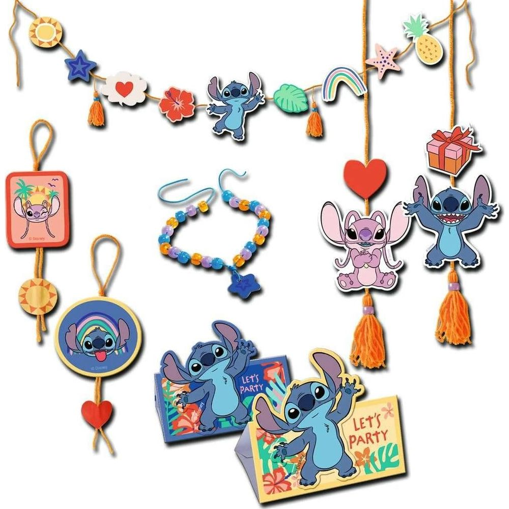 Lilo und Stitch Partydekoration mit Girlanden, Anhängern und Einladungskarten.