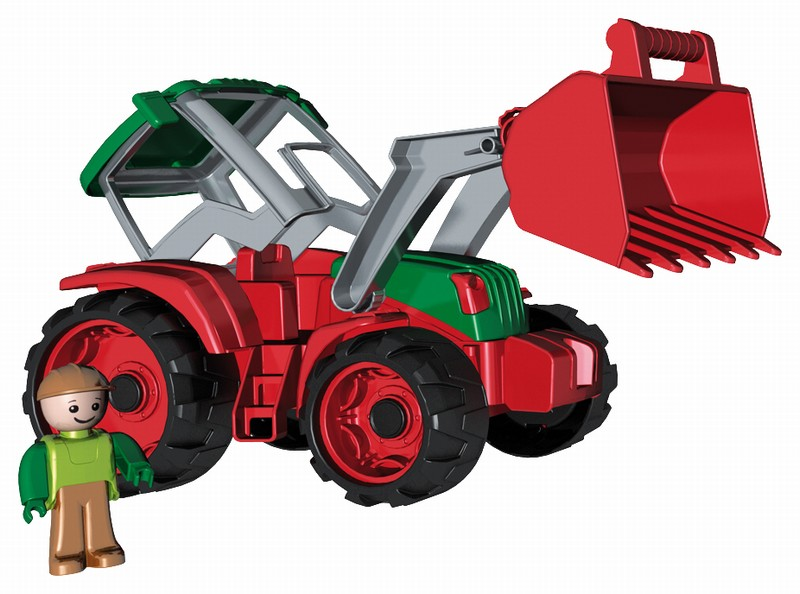 Un tractor de juguete rojo y verde con una gran pala excavadora y una pequeña figura al lado.