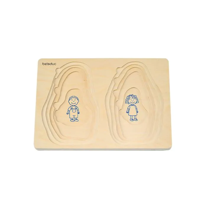 Un tablero de rompecabezas de madera con dos secciones en capas y un dibujo azul de un niño.