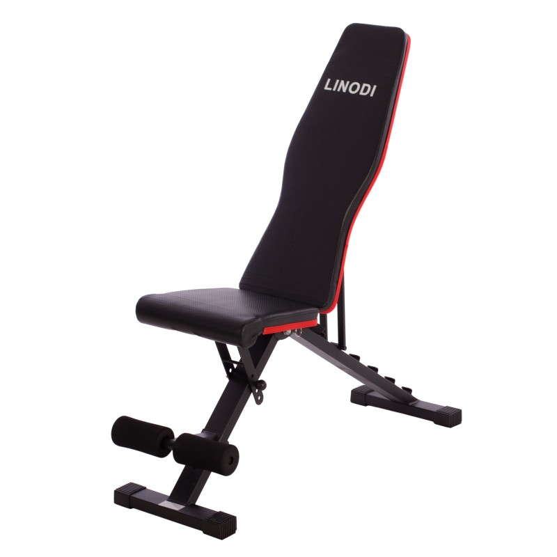 Un banco de entrenamiento ajustable negro y rojo con la marca LINODI en el respaldo, aislado sobre un fondo blanco.