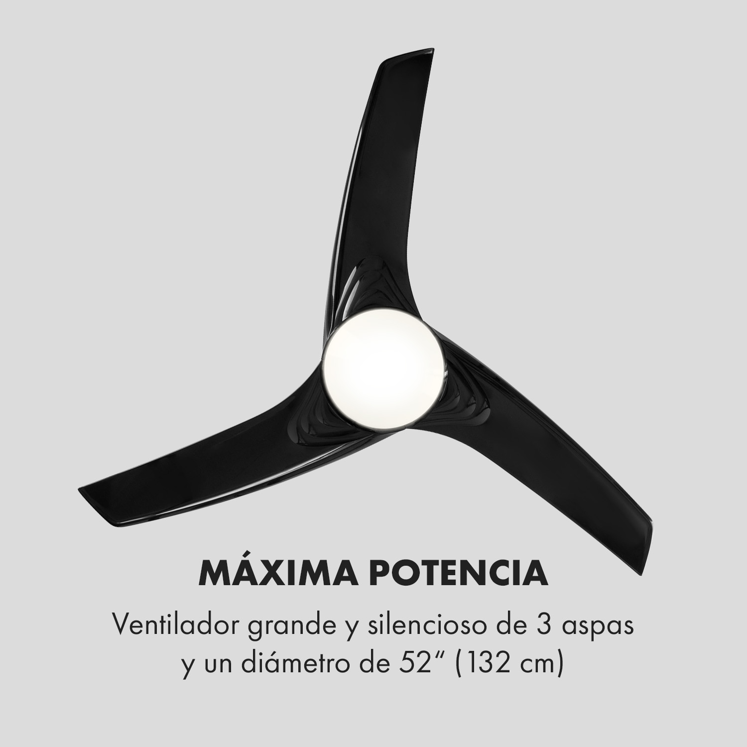 Ein schwarzer Deckenventilator mit drei Flügeln und einer zentralen Lampe, darüber Text auf Spanisch.