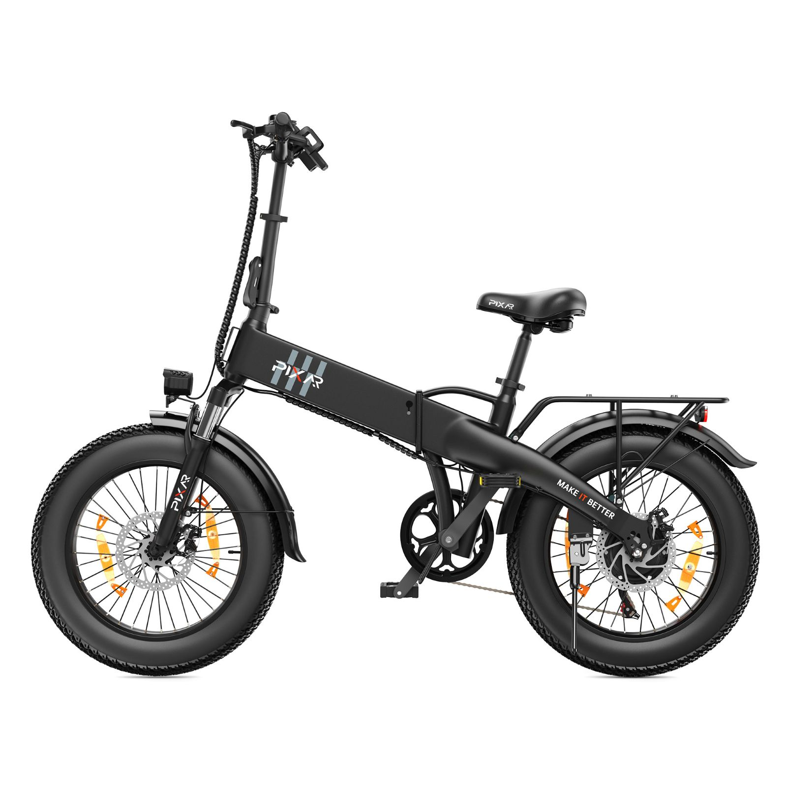 Una bicicleta eléctrica plegable negra con neumáticos anchos y portaequipajes sobre fondo blanco.