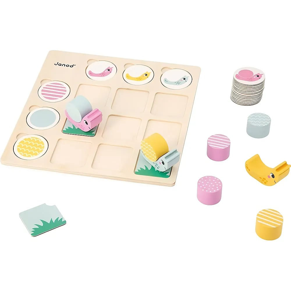 Un gioco in legno con tavola a griglia, lumache colorate e gettoni rotondi su sfondo bianco.