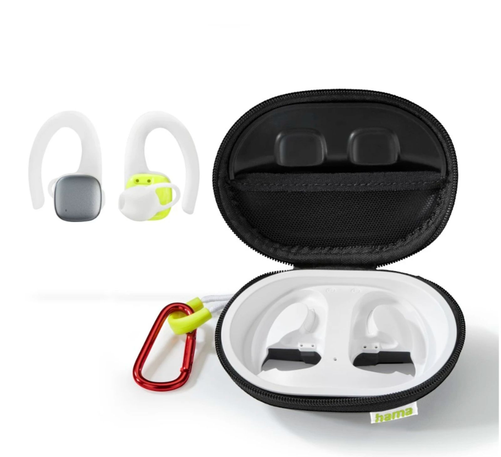 Auriculares deportivos blancos y grises con ganchos, estuche de carga y mosquetón rojo sobre fondo blanco.