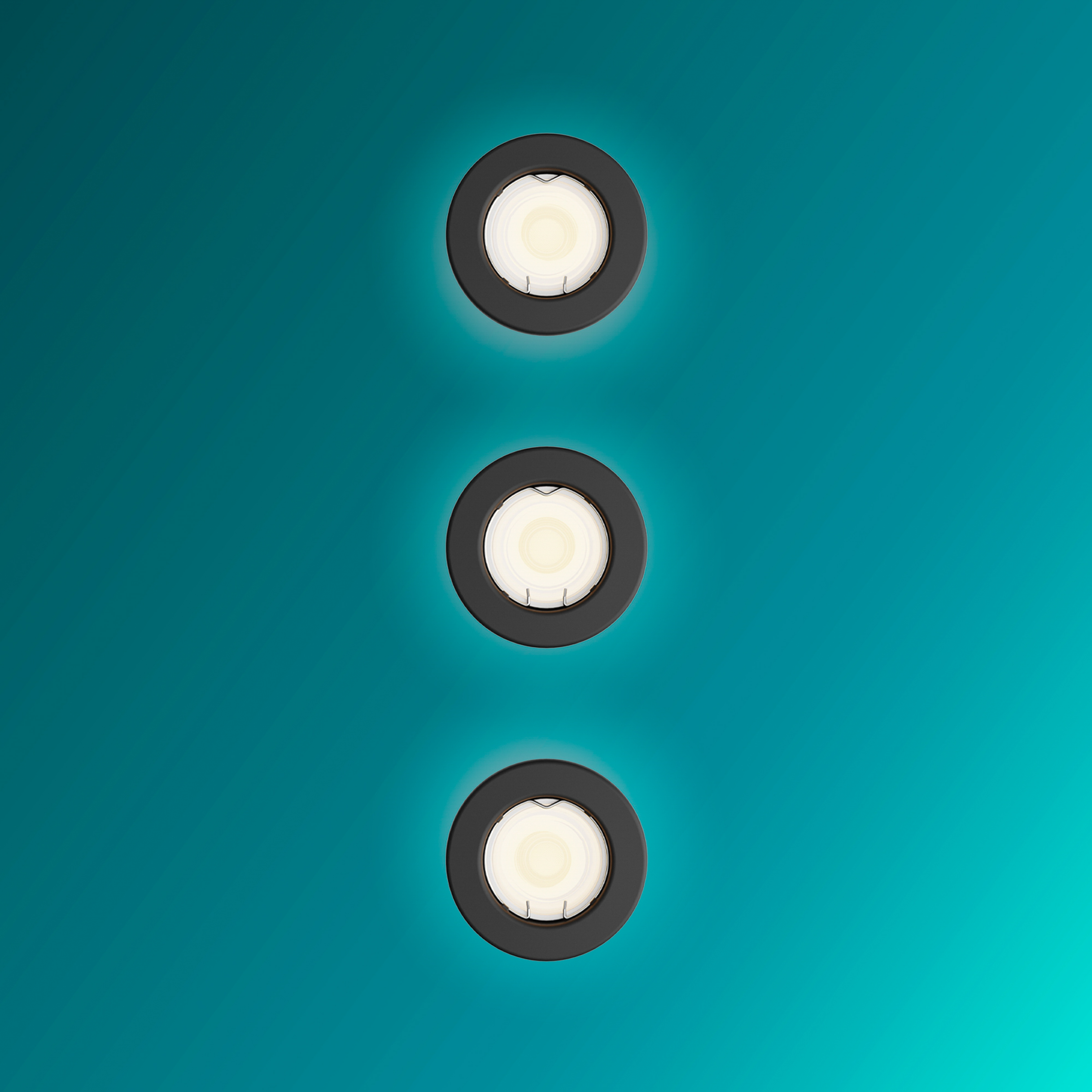 Tre faretti da incasso circolari neri con illuminazione brillante sono disposti verticalmente su uno sfondo blu turchese.