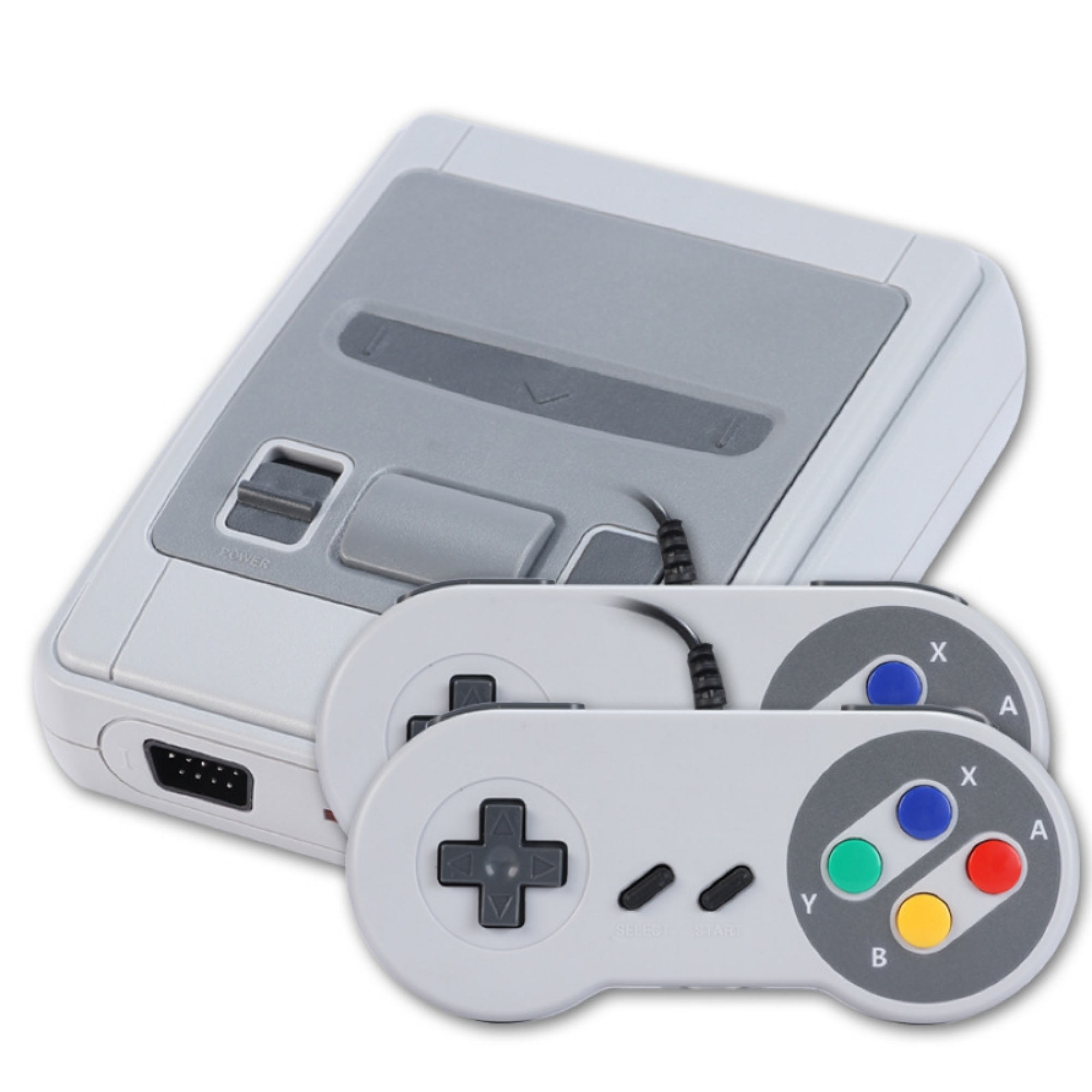 Graue Retro-Videospielkonsole mit zwei passenden Controllern auf weißem Hintergrund.