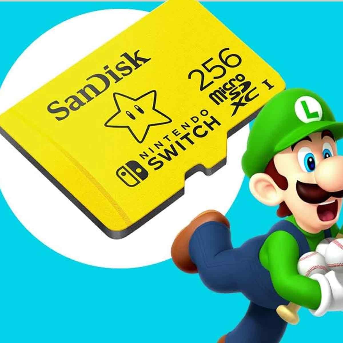 Gelbe 256GB SanDisk Nintendo Switch MicroSD-Karte mit Luigi im Vordergrund vor blauem Hintergrund.