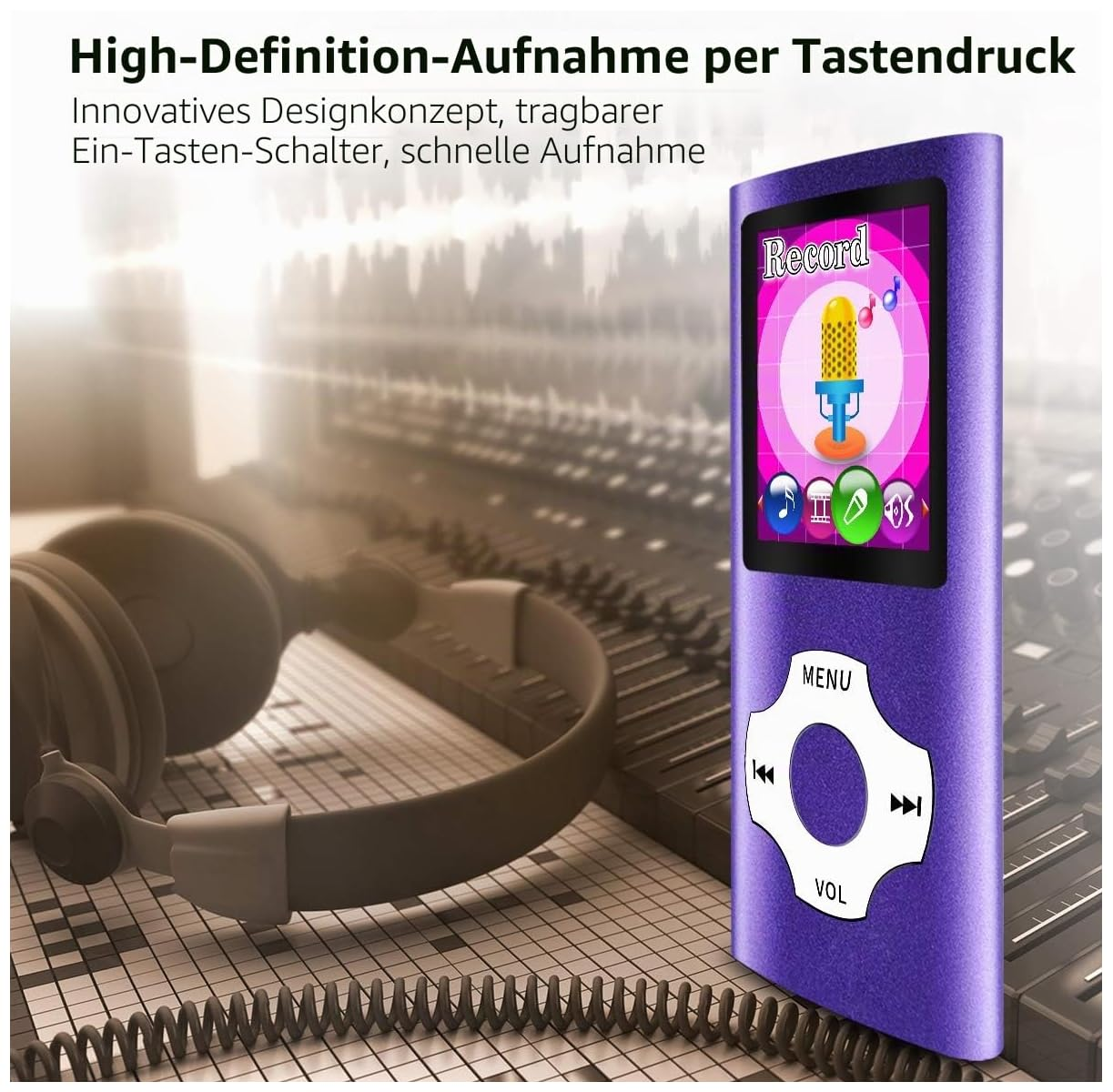 Violetter MP3-Player und Kopfhoerer auf einem Mischpult, mit deutschem Werbetext oben.