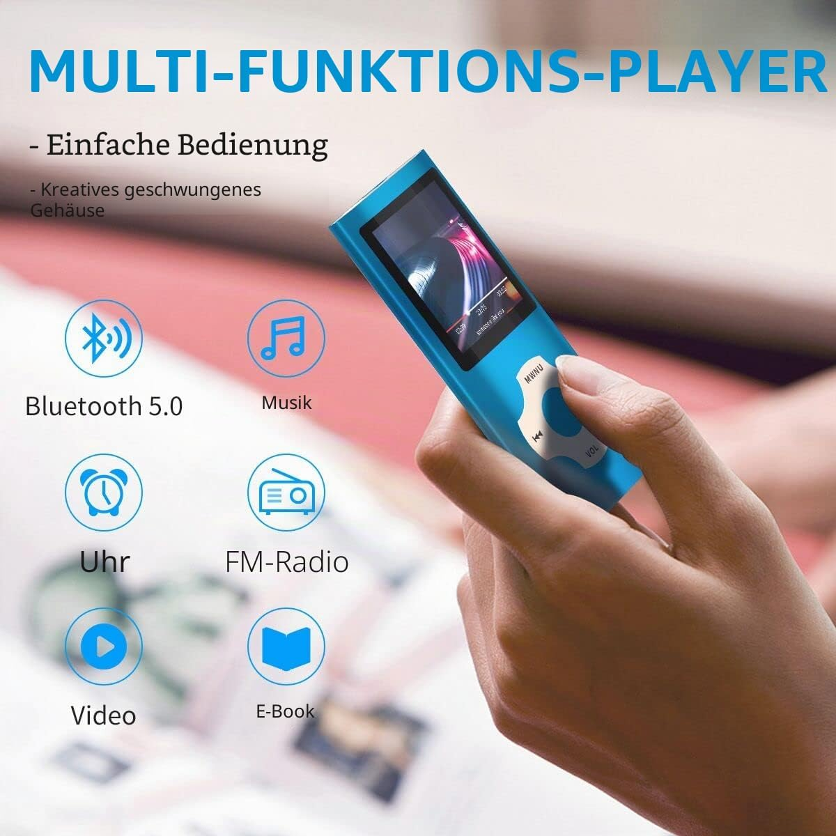 Blaue Hand hält einen Multifunktions-Player, umgeben von Icons für Bluetooth, Musik, Uhr, Radio, Video und E-Book.