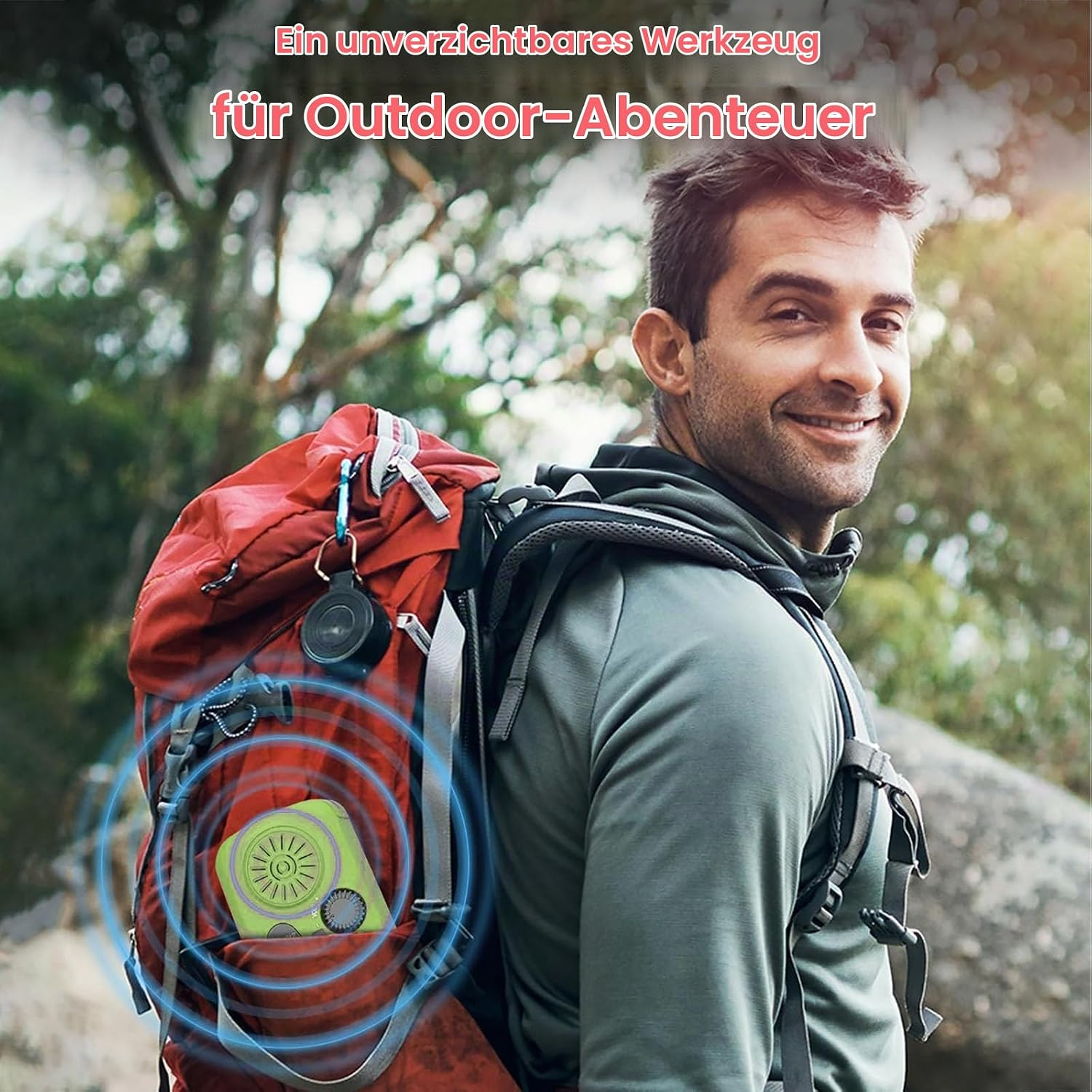 Ein Wanderer mit rotem Rucksack im Wald mit Text.