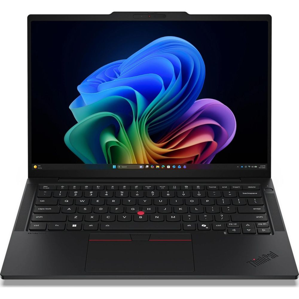Un ordinateur portable ThinkPad noir est ouvert, affichant un fond d'écran abstrait bleu et vert.