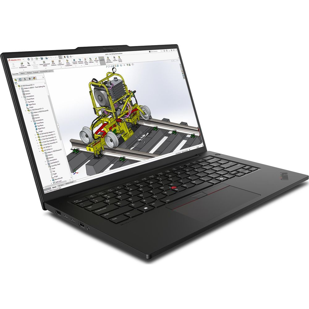 Un laptop nero mostra un software CAD con una macchina gialla su rotaie.