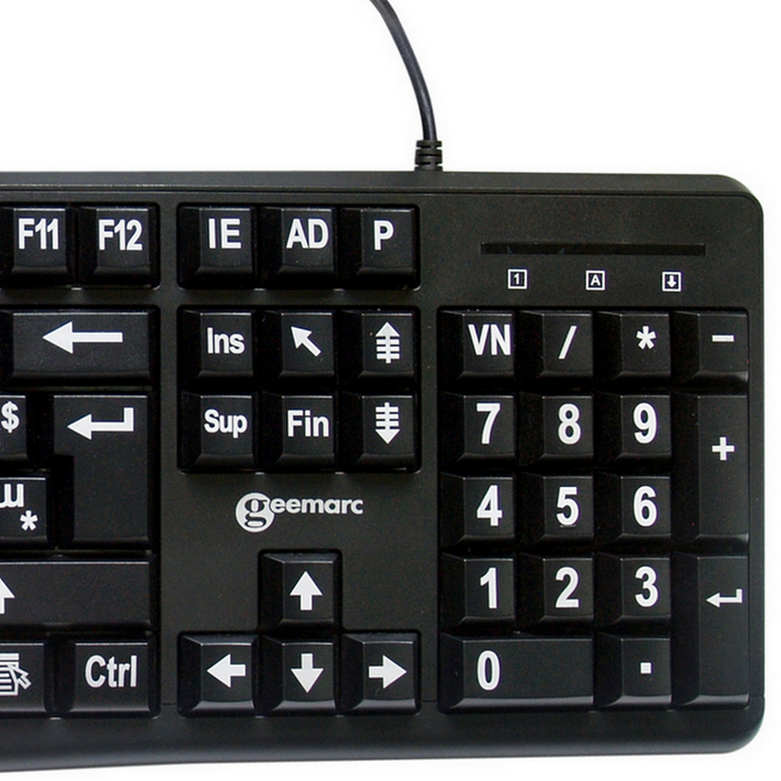 Nahaufnahme einer schwarzen Tastatur mit weißen, kontrastreichen Tasten und großen Ziffern.