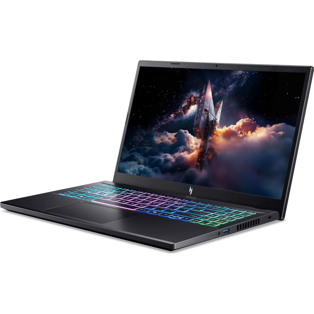 Un ordinateur portable de jeu noir avec clavier RGB éclairé et fond d'écran cosmique, vu de profil.
