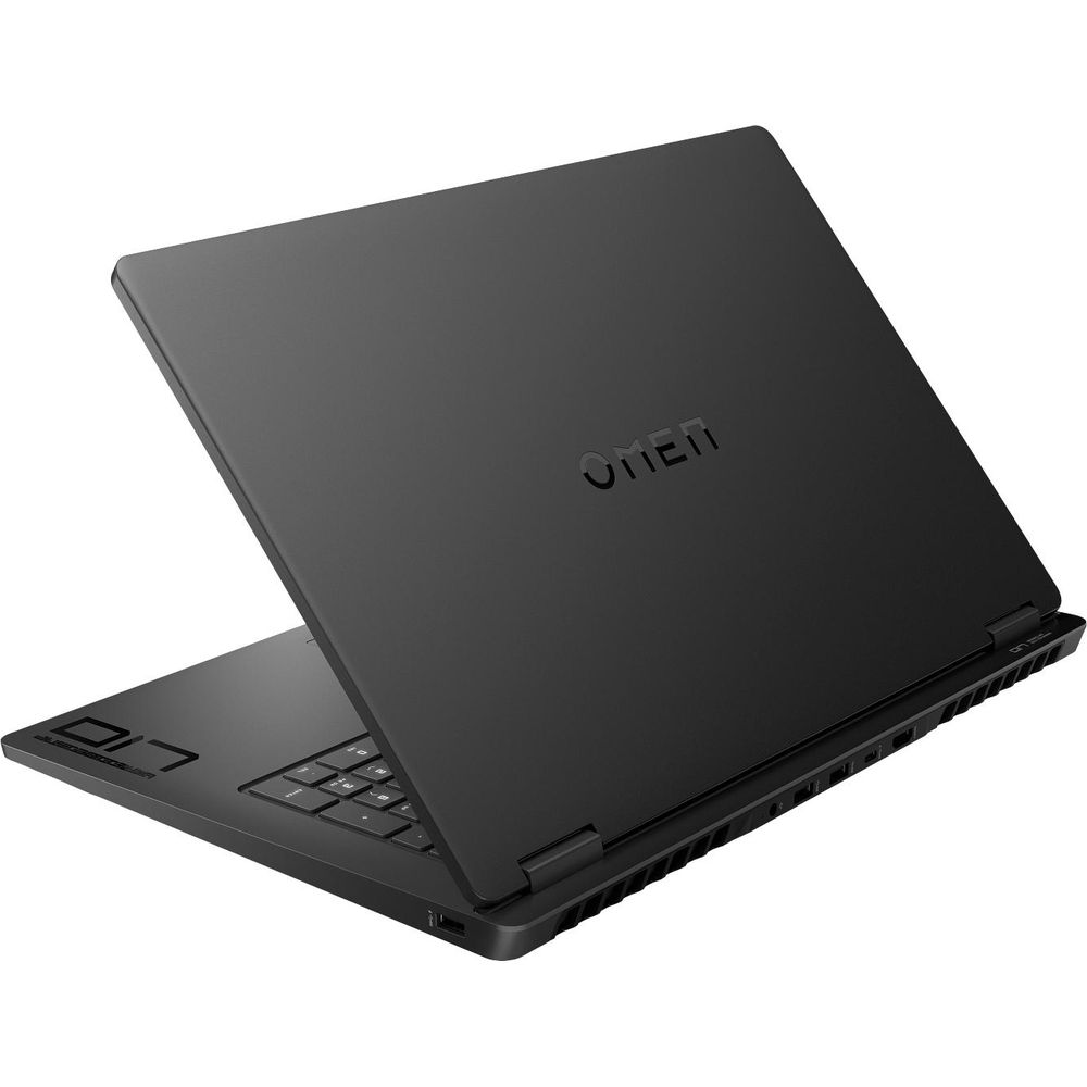 Un ordinateur portable HP Omen 17 noir avec l'écran ouvert sur fond blanc.