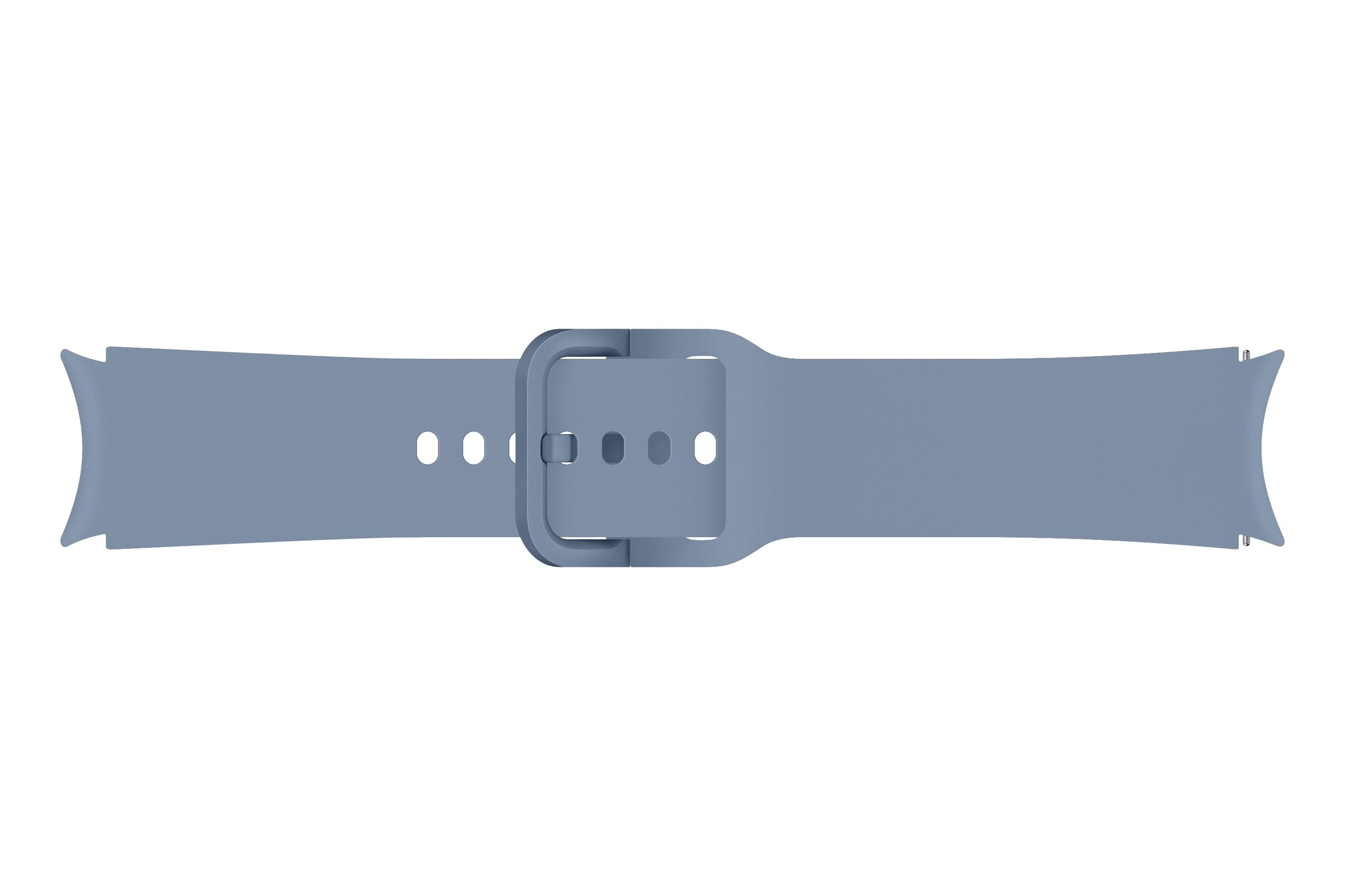 Ein blaues Silikon-Uhrenarmband mit passender Schließe, horizontal auf weißem Hintergrund ausgelegt.