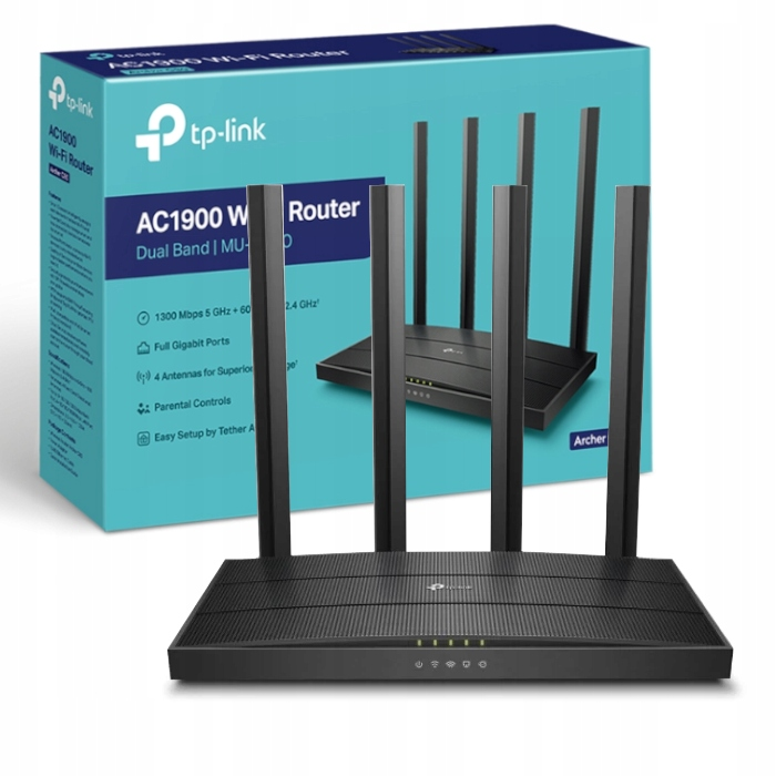 Czarny router Wi-Fi TP-Link AC1900 z sześcioma antenami przed niebieskim pudełkiem.