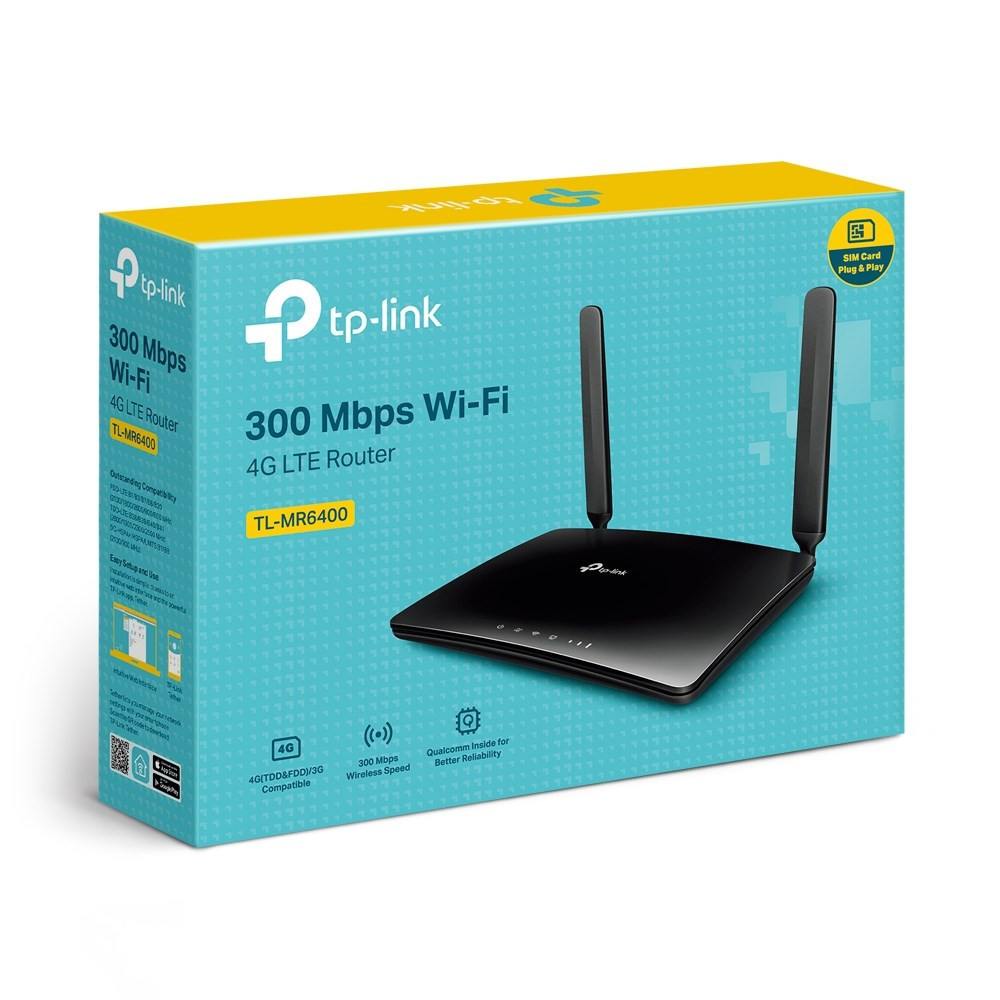 Eine TP-Link 4G LTE Router Verpackung mit dem schwarzen Router daneben auf hellem Hintergrund.