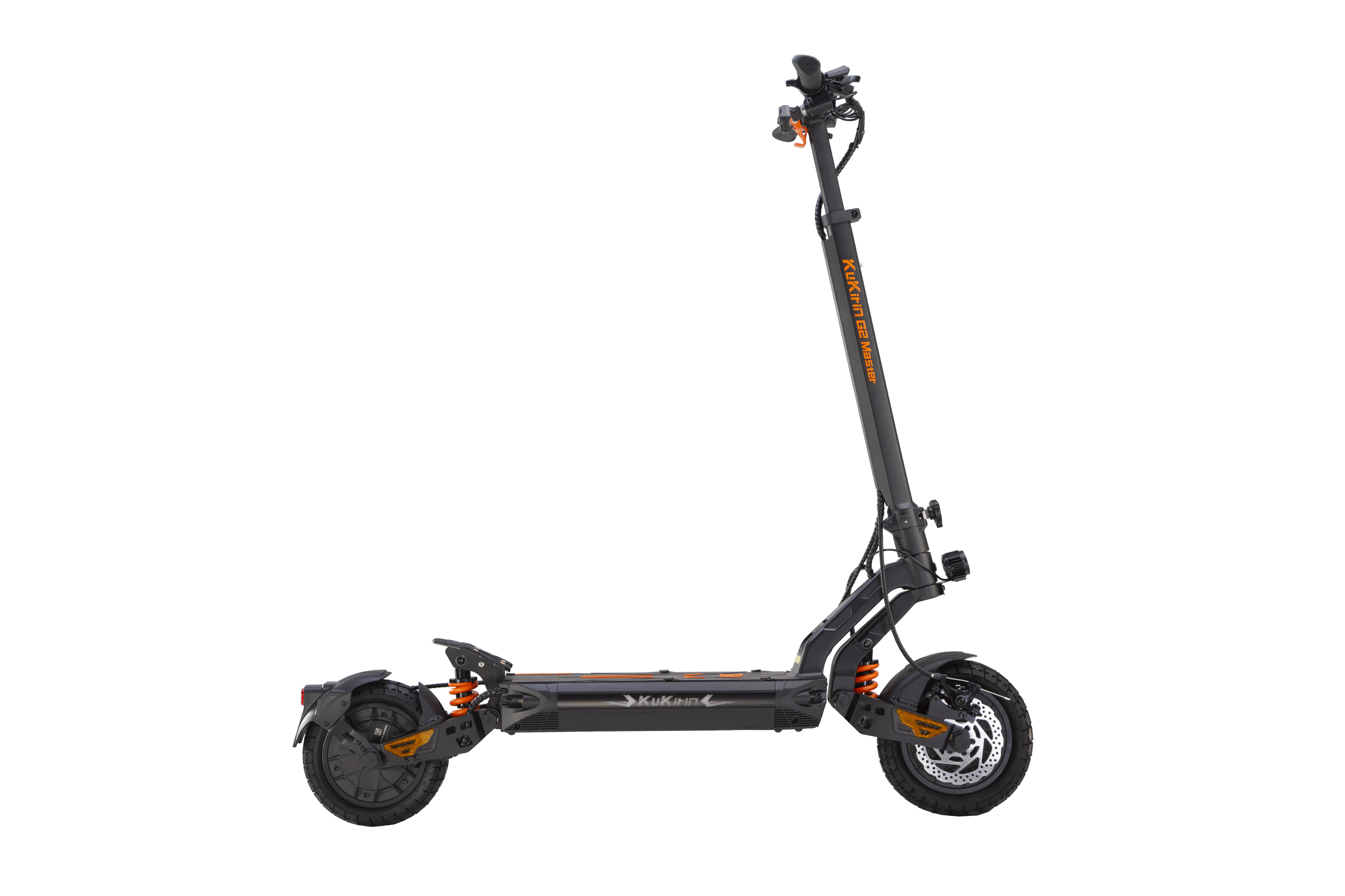 Ein schwarzer KuKirin G2 Master Elektroroller mit orangefarbenen Akzenten steht vor einem weißen Hintergrund.