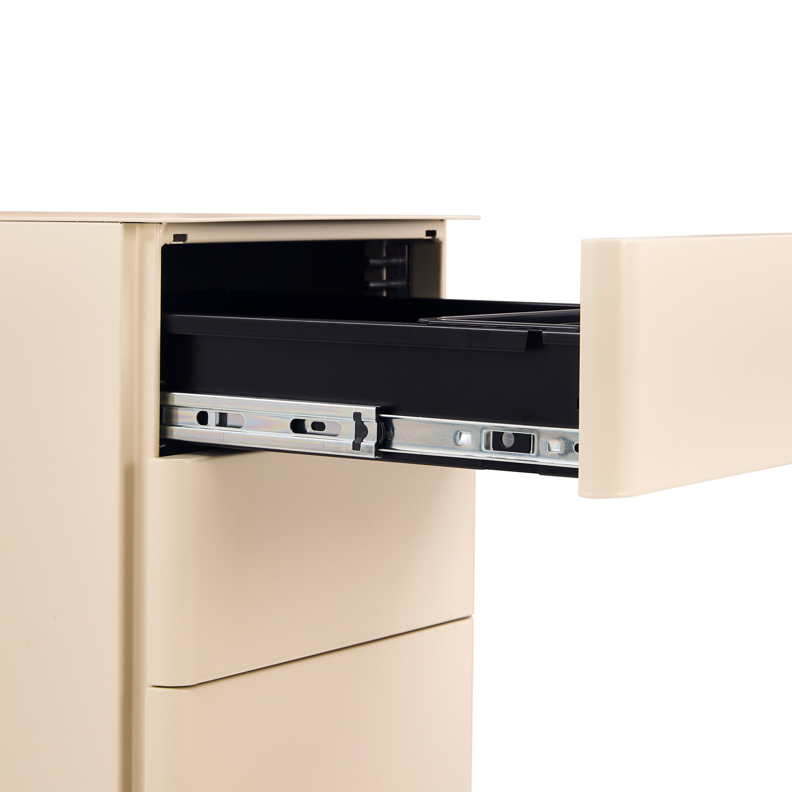 Beigefarbener Metallaktenschrank mit auf Metallschienen herausgezogener Schublade.