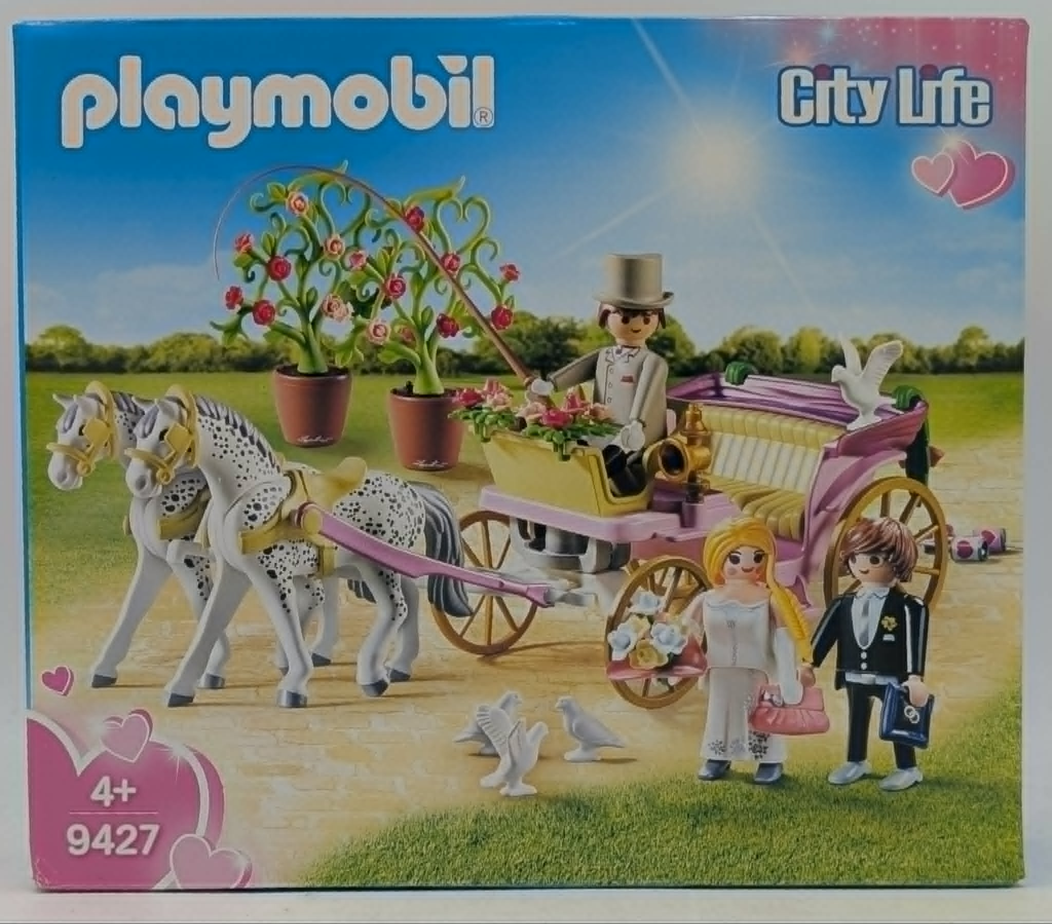 Playmobil City Life Hochzeitskutsche Set 9427 mit zwei Pferden, Kutscher, Braut und Bräutigam.