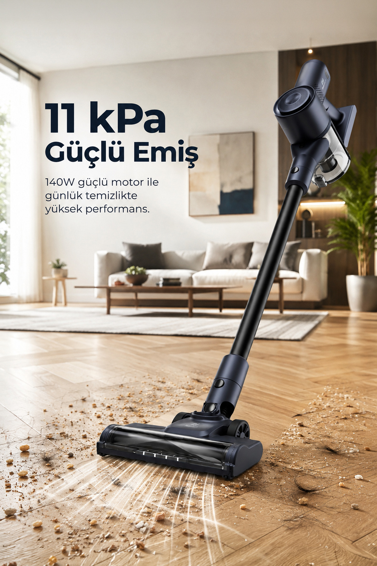 Kablosuz bir elektrikli süpürge oturma odasindaki ahsap zemindeki kalintilari süpürüyor.