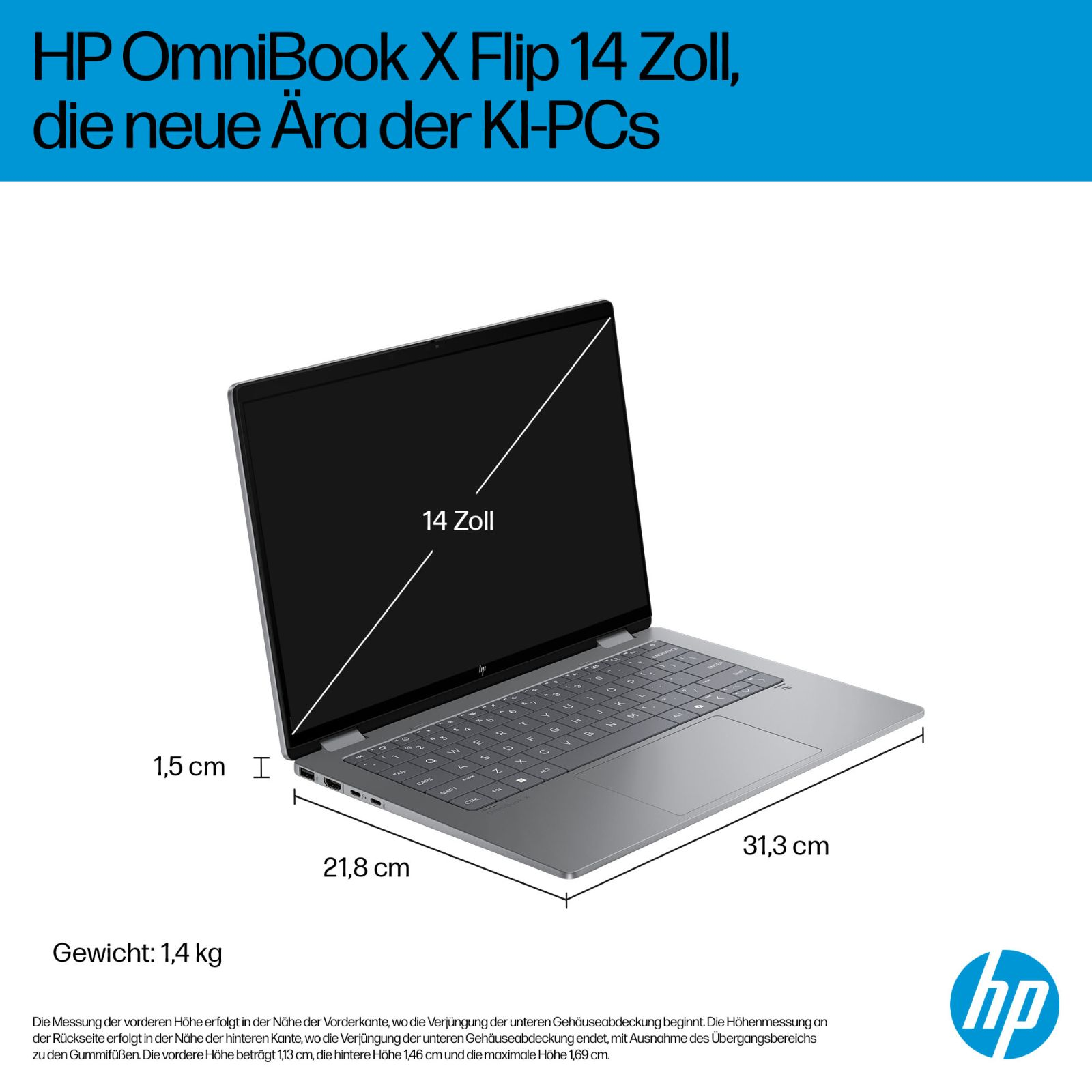 HP OmniBook X 14 Zoll Laptop mit Maßen von 31,3 x 21,8 x 1,5 cm und 1,4 kg Gewicht vor blauem Hintergrund.