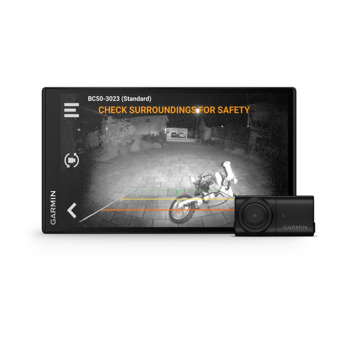 Garmin-Bildschirm mit Rückfahrkamera-Ansicht, die eine Auffahrt mit Fahrrad und Abstandslinien zeigt, daneben die Kamera.