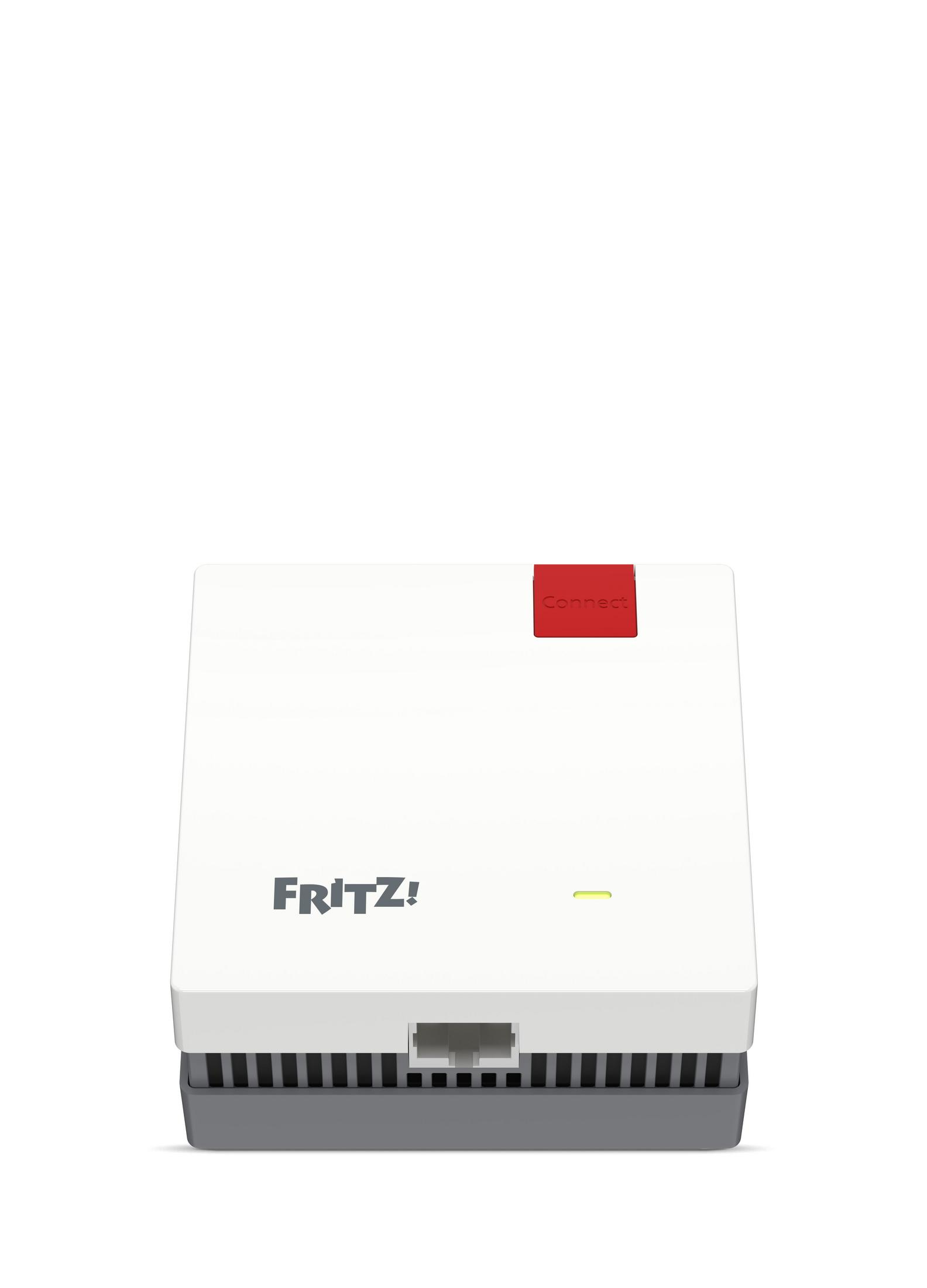 Un ripetitore Fritz! bianco con tasto connect rosso, spia di stato e porta di rete su sfondo bianco.