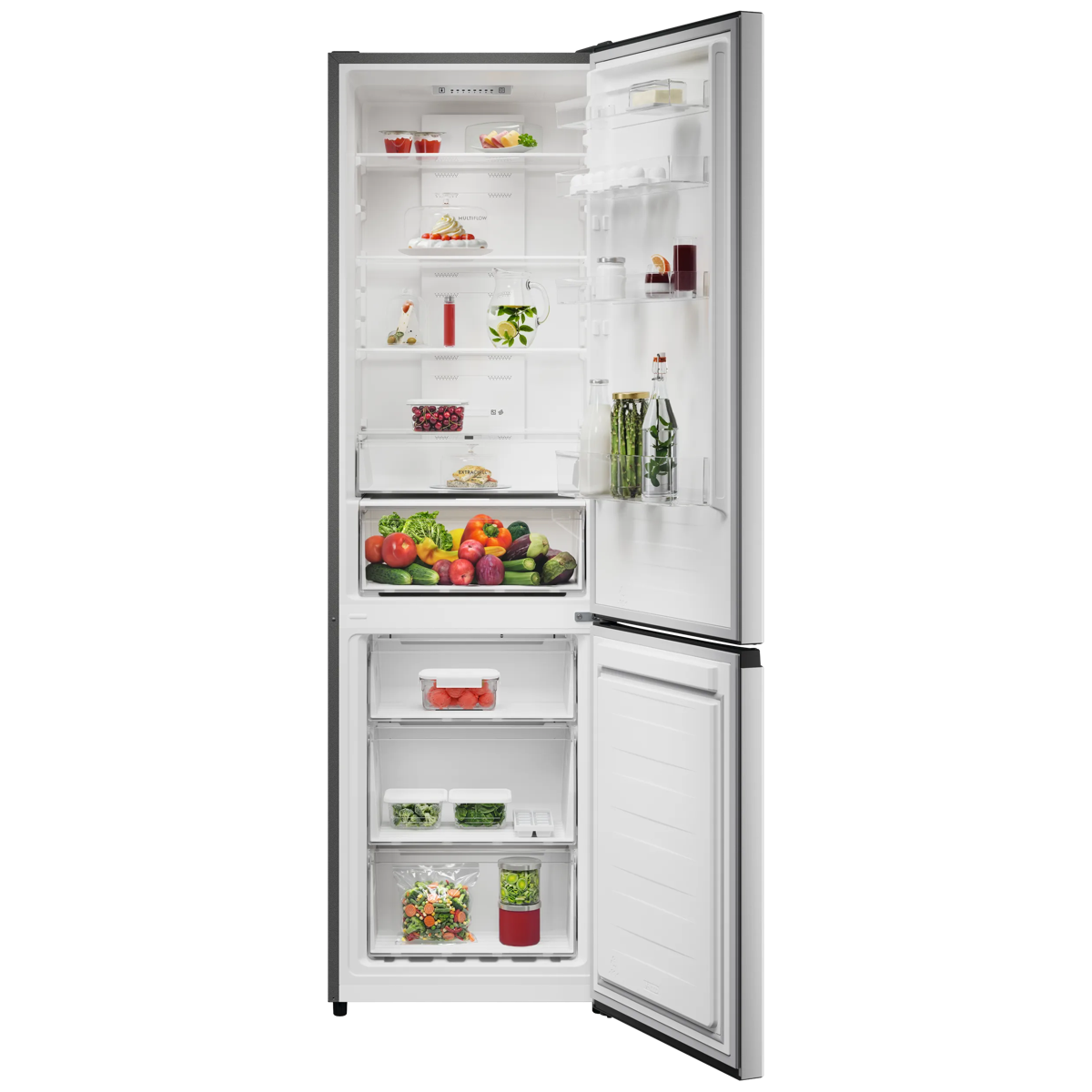 Refrigerador blanco abierto lleno de verduras frescas, bebidas y alimentos en los estantes.