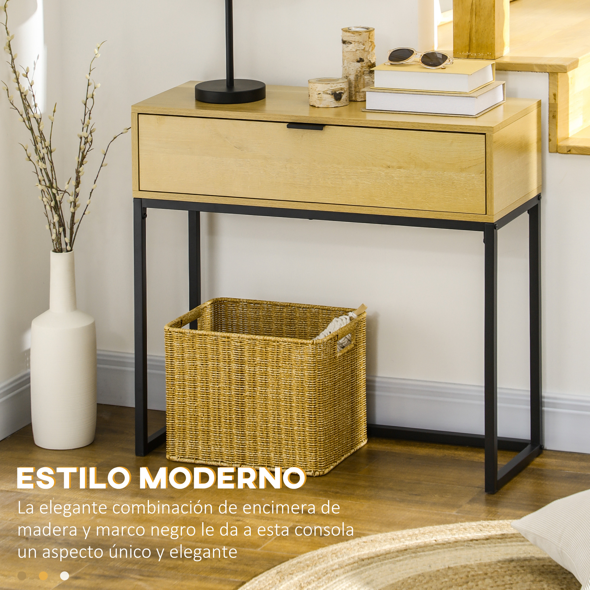 Mesa consola de madera con marco de metal negro, jarrón blanco, cesta tejida y decoración.