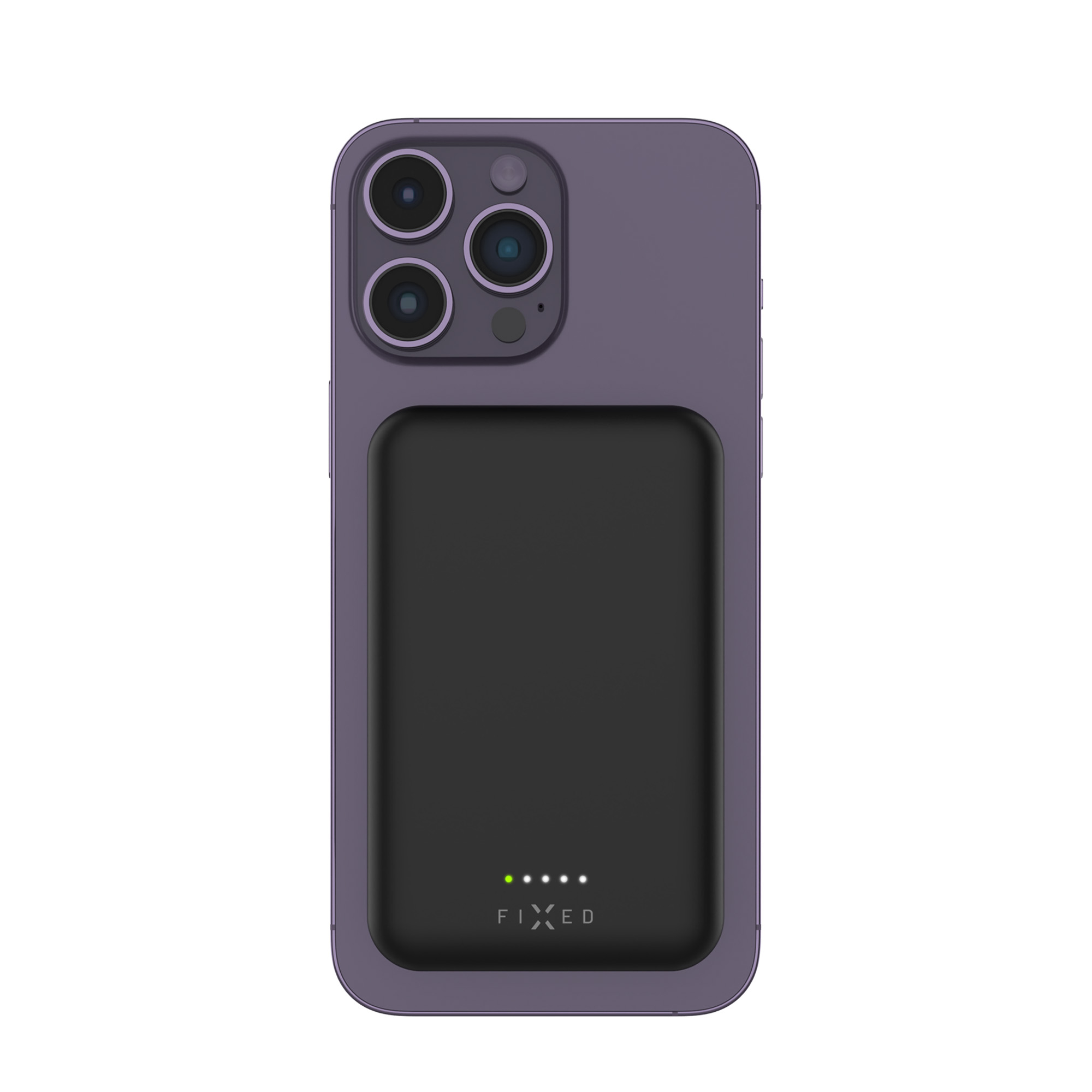 Rückseite eines violetten Smartphones mit einer angebrachten schwarzen MagSafe Powerbank und drei Kameralinsen oben.