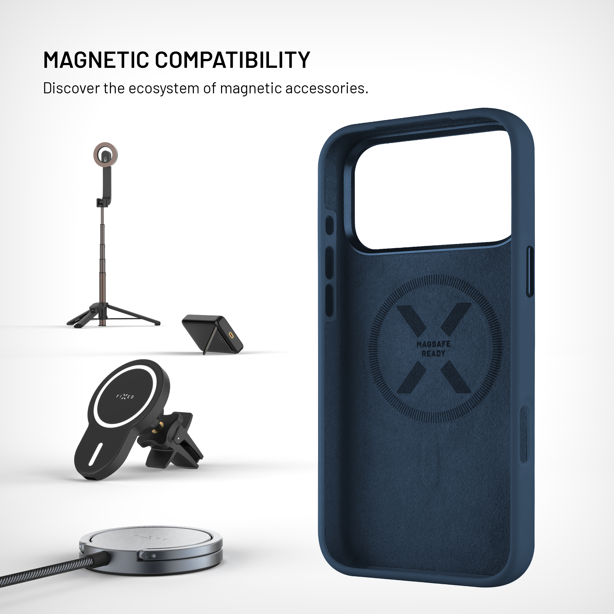 Blaue Handyhülle mit MagSafe-Logo innen und verschiedene magnetische Zubehörteile im Hintergrund.