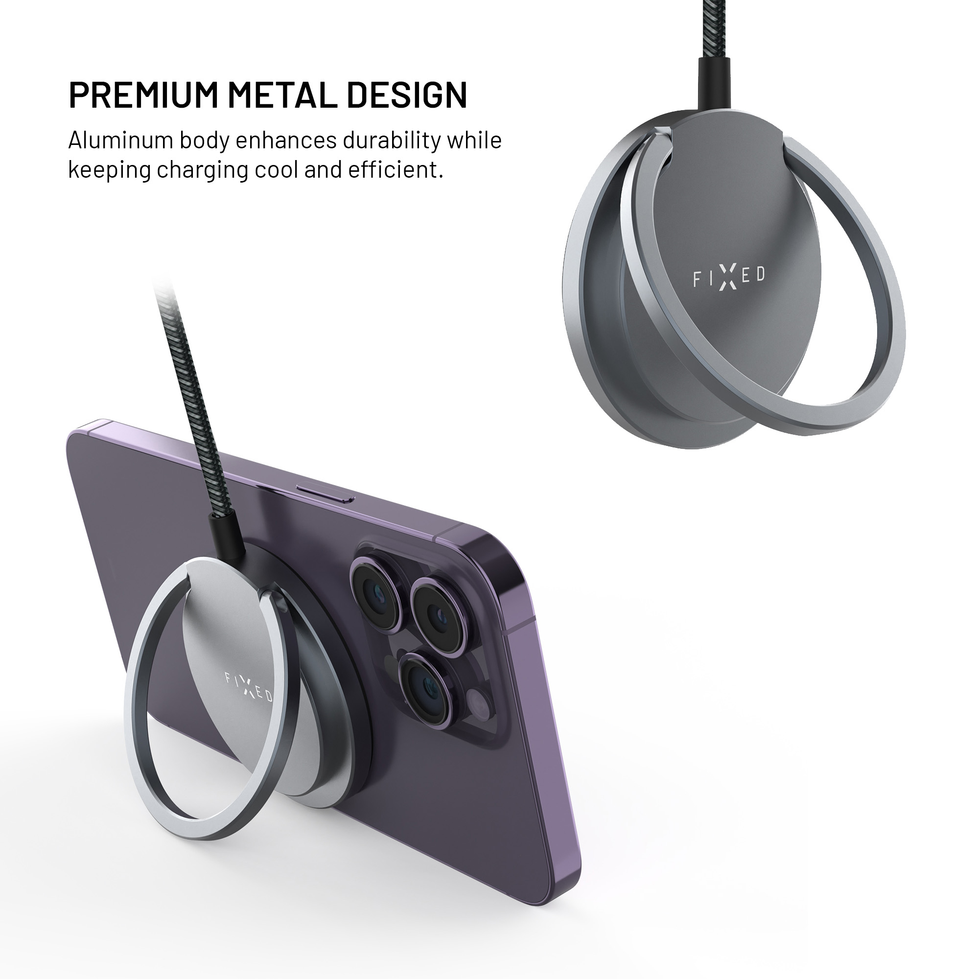 Ein graues, rundes Metall-Ladegerät mit integriertem Ring ist an der Rückseite eines violetten Smartphones angebracht.