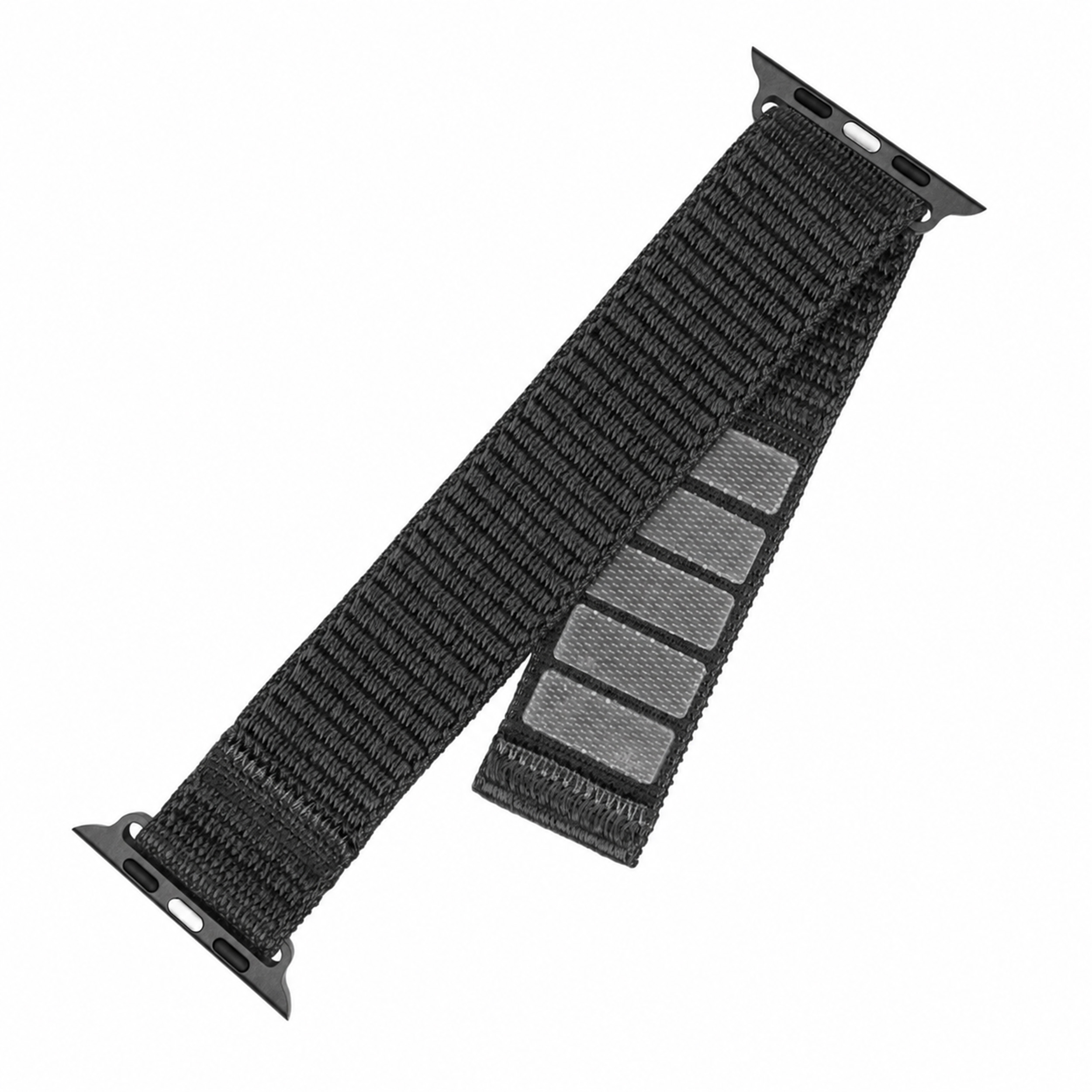 Ein schwarzes Nylon-Sportarmband für eine Smartwatch mit schwarzen Verbindungsstücken vor weißem Hintergrund.