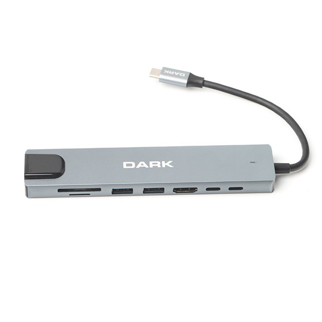 Beyaz arka planda çoklu bağlantı noktalarına ve kısa kabloya sahip gri Dark USB-C hub.
