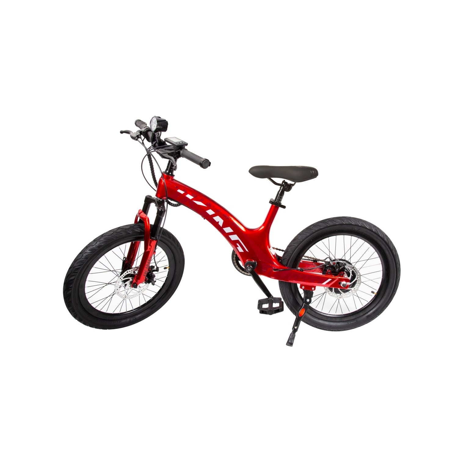 Una bicicletta elettrica rossa con pneumatici neri e logo bianco sul telaio, isolata su fondo bianco.