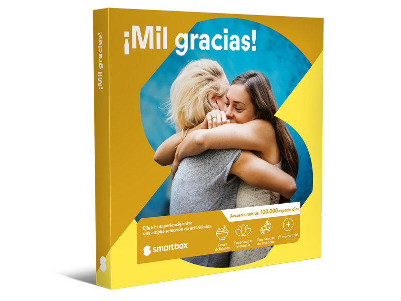 Caja Smartbox amarilla con dos mujeres abrazándose sobre fondo azul.