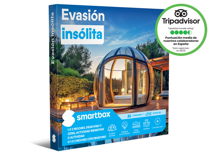 Caja de regalo Smartbox azul Evasión insólita con una cúpula de cristal en una terraza de madera junto a una piscina.