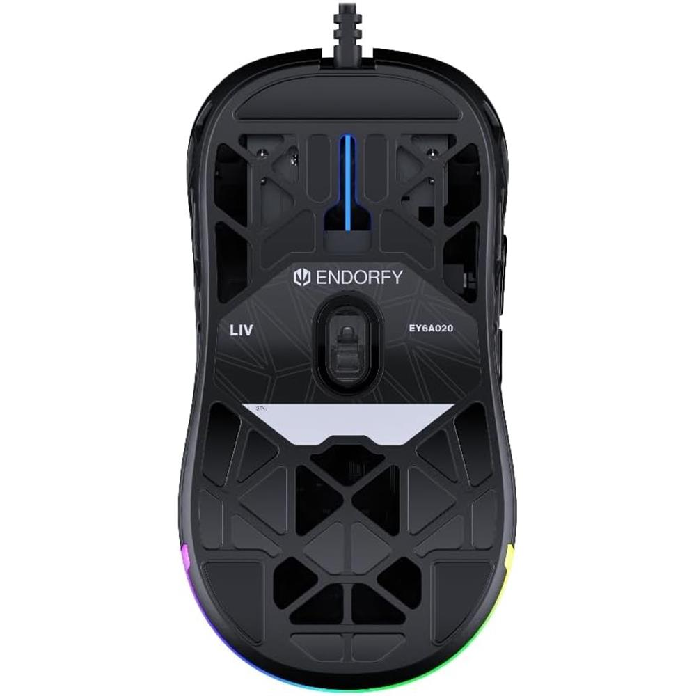 Eine schwarze Endorfy LIV Gaming-Maus mit Waben-Gehäuse, RGB-Beleuchtung an der Basis und Kabel.