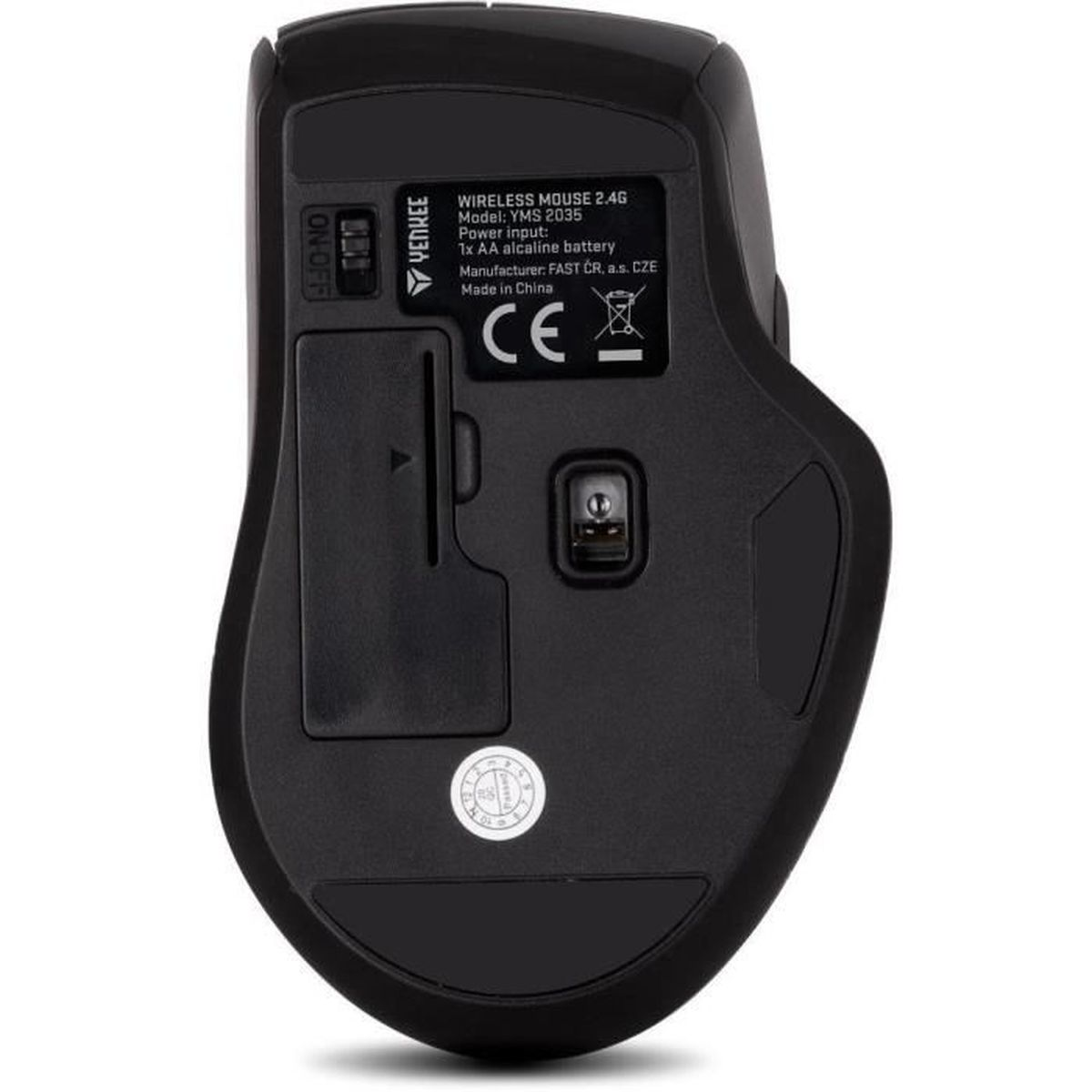 Il fondo di un mouse per computer wireless nero con vano batterie, sensore ottico e interruttore.