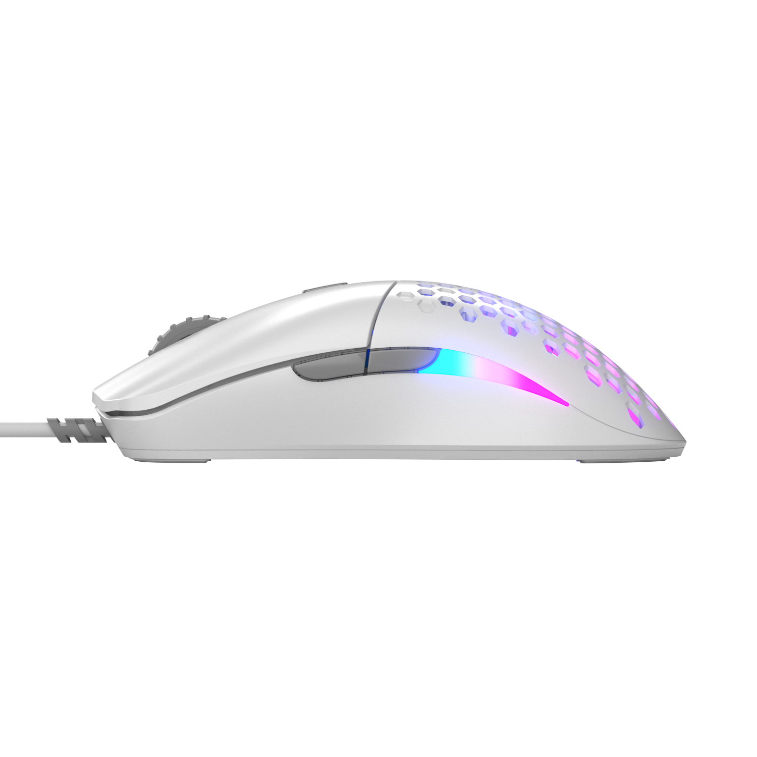 Bal peteği tasarımına ve yanında parlayan RGB aydınlatmaya sahip beyaz kablolu oyuncu mouse'u.