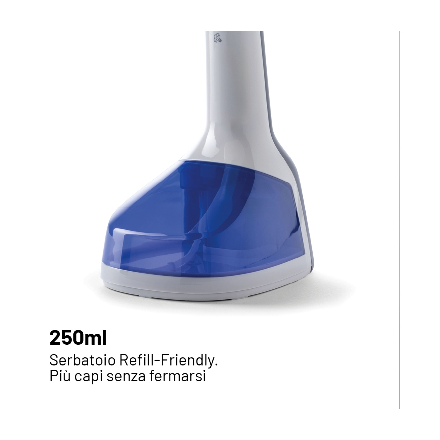 Ein weiß-blauer Wassertank eines Dampfbügeleisens mit 250ml Kapazität.