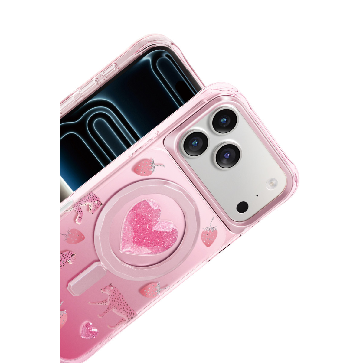 Arkada çilekler, leopar desenleri ve parıltılı bir kalp bulunan pembe telefon kılıfı.