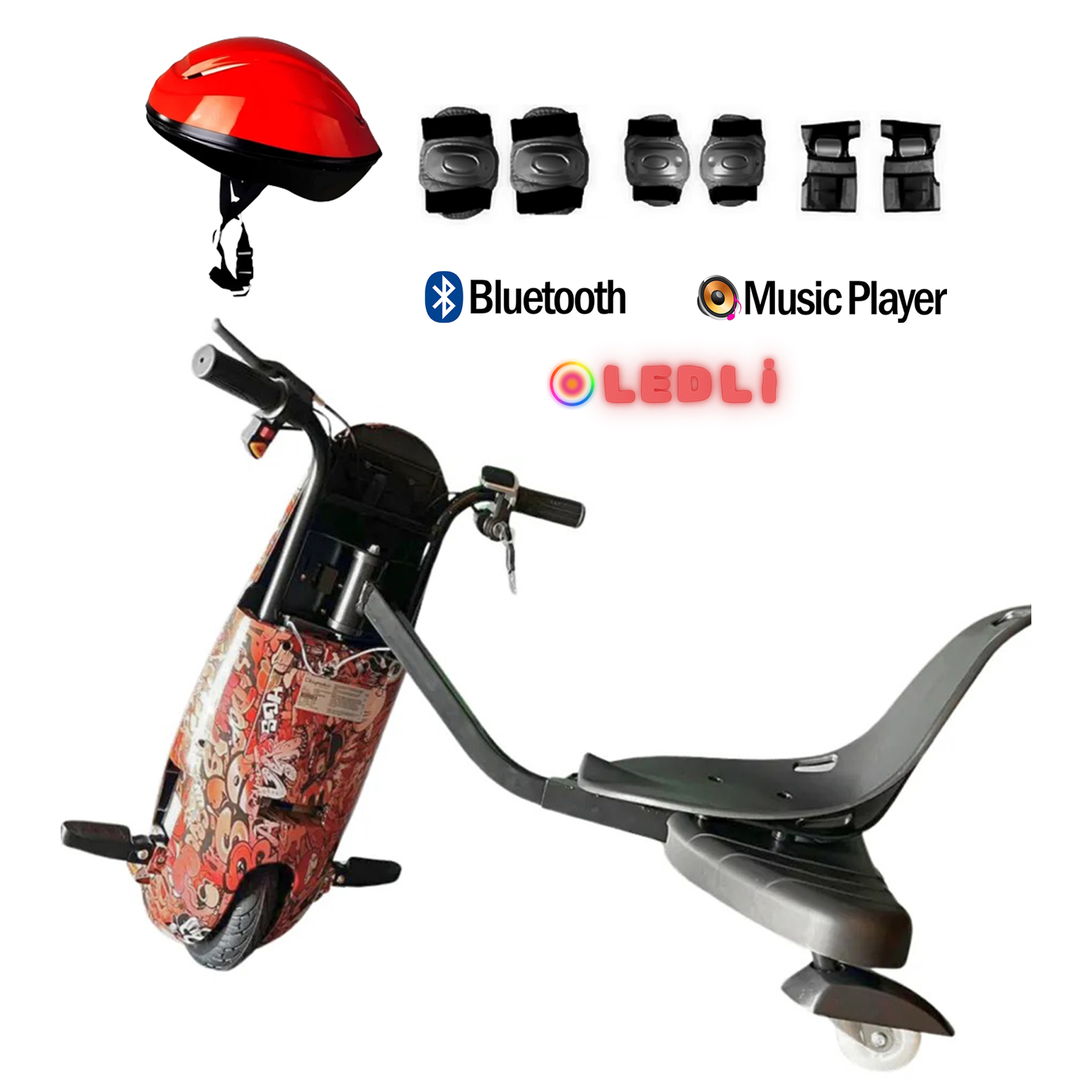 Kırmızı kask ve koruyucu ekipmanlı elektrikli drift trikesi. Bluetooth ve müzik çalar dahil.
