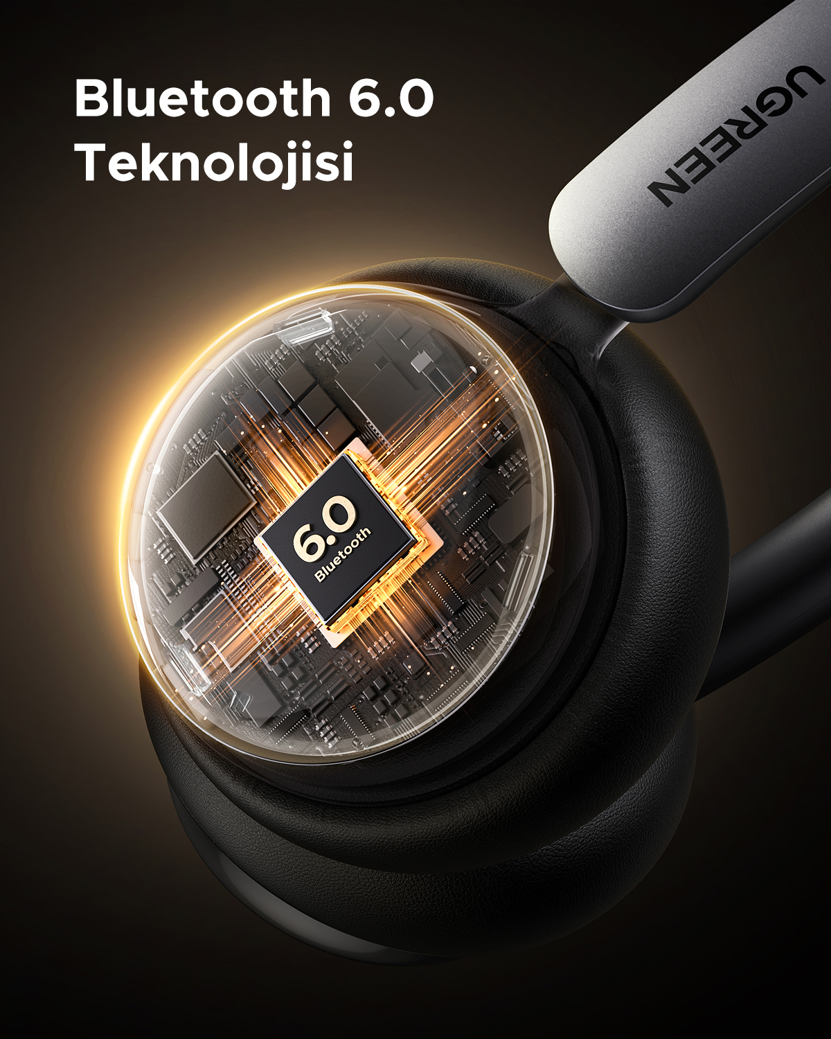 Un padiglione auricolare trasparente mostra il chip interno Bluetooth 6.0 e i circuiti con linee luminose.