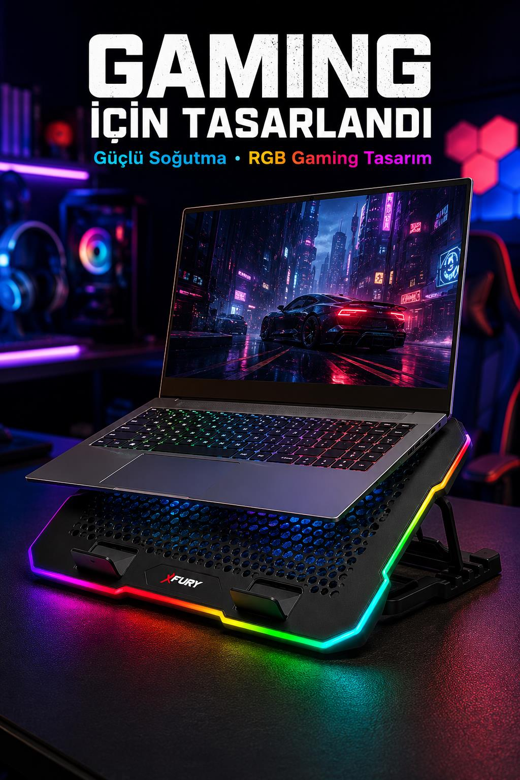 Karanlık odada aydınlatmalı RGB soğutucu stant üzerinde oyuncu dizüstü bilgisayarı.